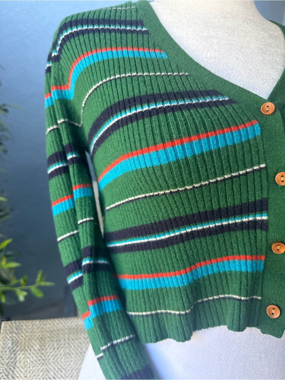 Timing Green Striped Cropped V-Neck Cardigan - Picture 4 of 6